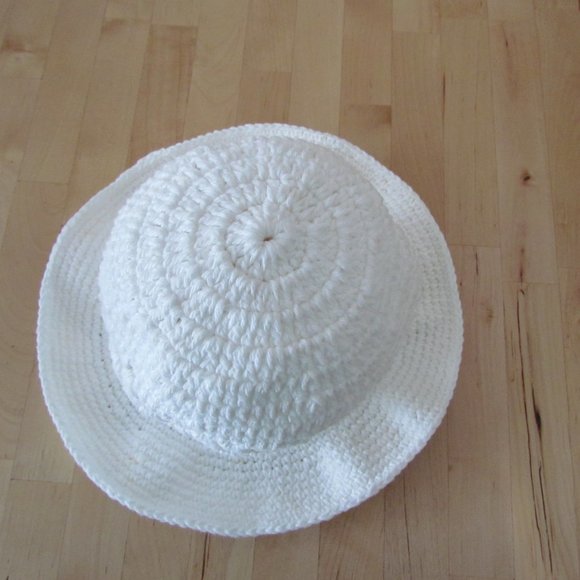 Taller de ABU Handmade crochet hat (white) - Picture 12 of 13